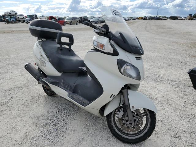 JS1CP51A372102172 - 2007 SUZUKI AN650 WHITE photo 1