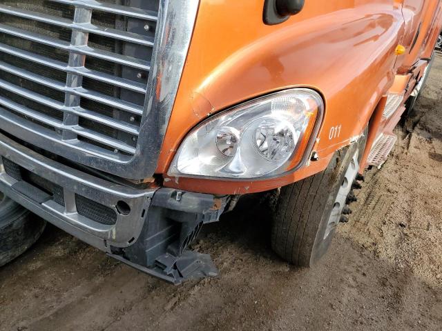 1FUJGLDR8DSBS2783 - 2013 FREIGHTLINER CASCADIA 1 ORANGE photo 9