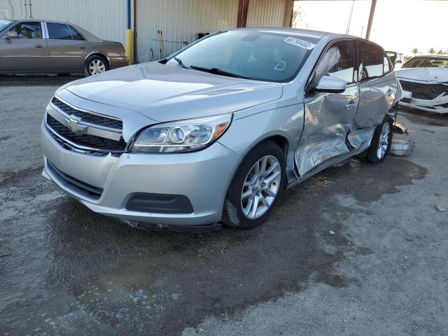 1G11D5RR8DF104156 - 2013 CHEVROLET MALIBU 1LT 银色 照片 2