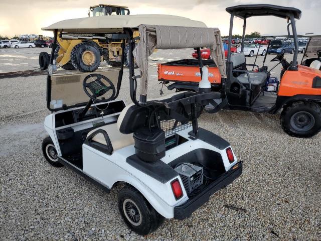 AQ0337321470 - 2004 CLUB CART WHITE photo 3