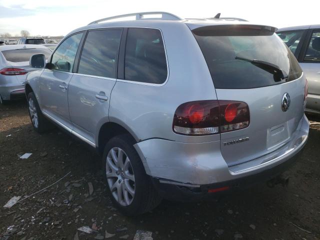 WVGBE77L28D004375 - 2008 VOLKSWAGEN TOUAREG 2 SILVER photo 3