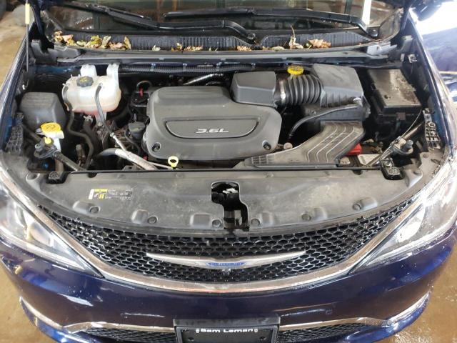 2C4RC1BG8JR270339 - 2018 CHRYSLER PACIFICA T BLUE photo 7