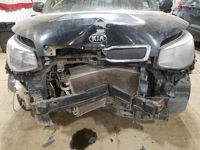 KNDJN2A28E7001381 - 2014 KIA SOUL BLACK photo 9