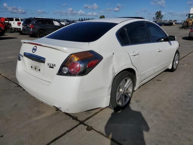 1N4BL2AP3CC157537 - 2012 NISSAN ALTIMA SR WHITE photo 4