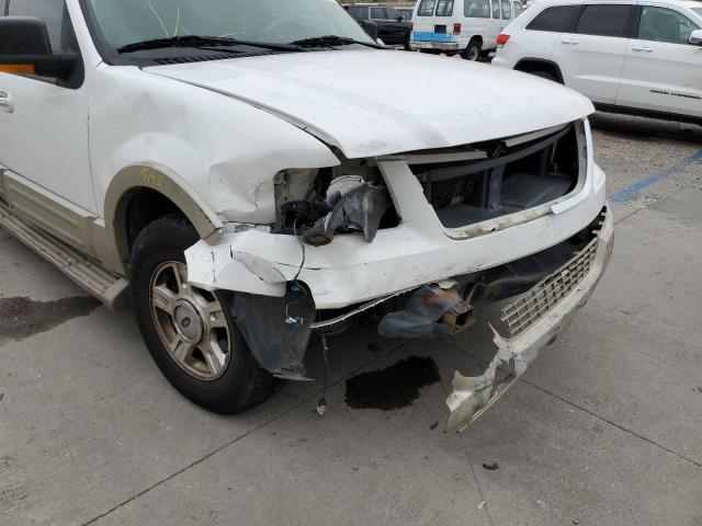 1FMFU18506LA63915 - 2006 FORD EXPDTION WHITE photo 9