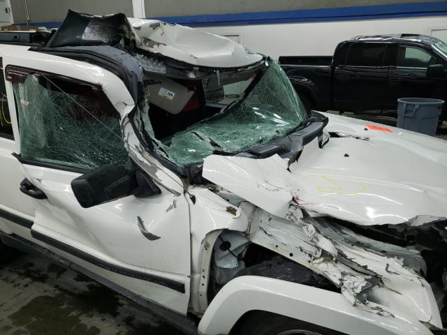 1J8HG48K16C218816 - 2006 JEEP COMMANDER 白色 照片 9