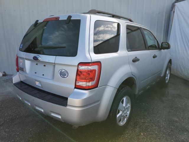 1FMCU0D78CKA26746 - 2012 FORD ESCAPE XLT SILVER photo 4