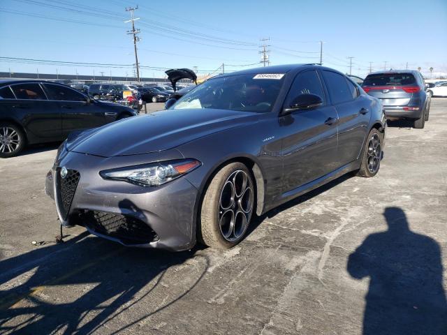 ZARFAMBNXN7652605 - 2022 ALFA ROMEO GIULIA SUP GRAY photo 2