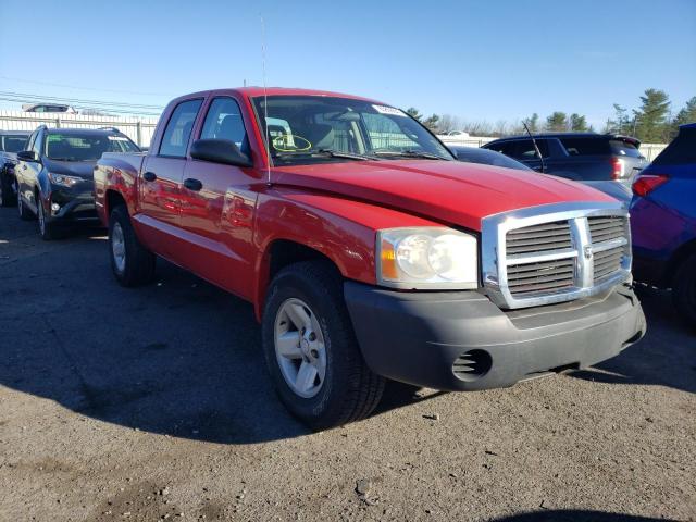 1D7HW28N15S205213 - 2005 DODGE DAKOTA QUA RED photo 1