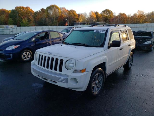 1J8FF48WX7D285990 - 2007 JEEP PATRIOT LI WHITE photo 2