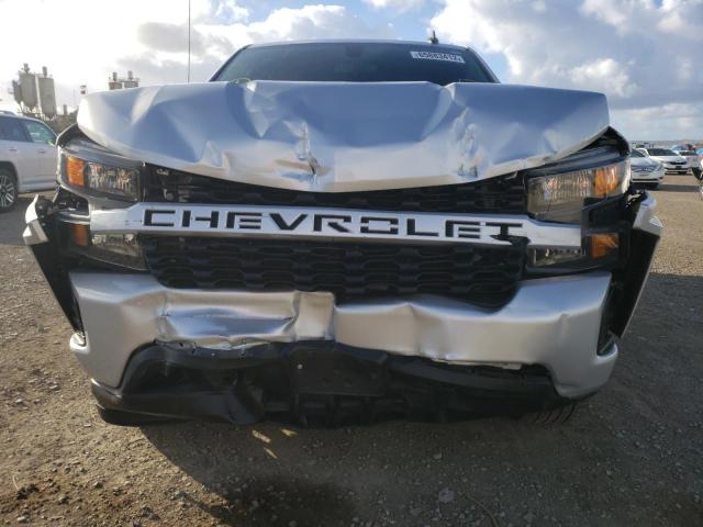 1GCRWBEK6MZ285610 - 2021 CHEVROLET silverado SILVER photo 9