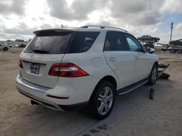 4JGDA5HB5CA047228 - 2012 MERCEDES-BENZ ML 350 4MA WHITE photo 4