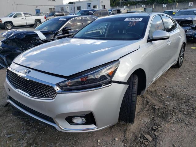 KNALB4J15J5123820 - 2018 KIA CADENZA PR SILVER photo 2