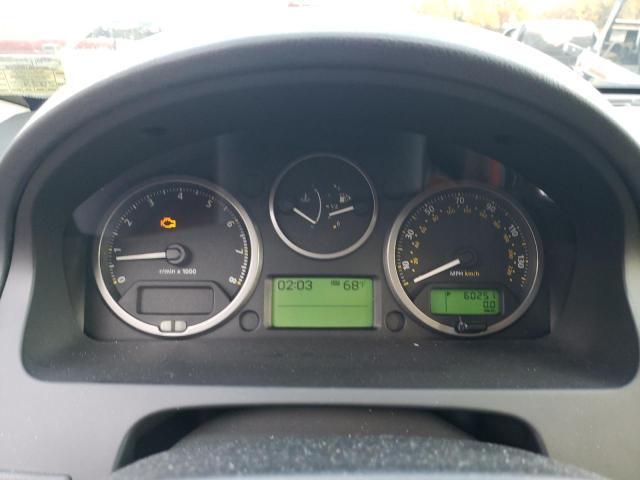 SALFT2BN8AH158586 - 2010 LAND ROVER LR2 HSE TE BLACK photo 8