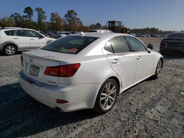 JTHBK262572056892 - 2007 LEXUS IS 250 WHITE photo 4