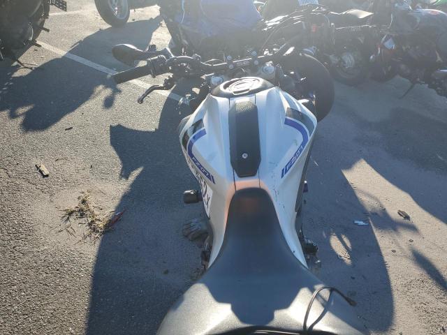 JYARM06E1GA010776 - 2016 YAMAHA FZ07 TWO TONE photo 5