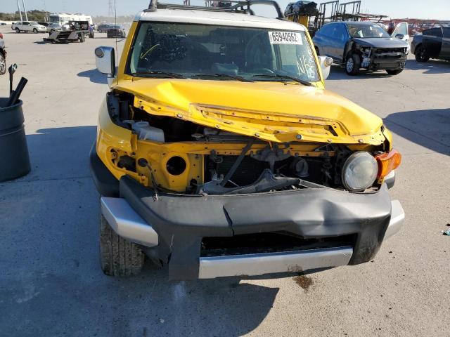 JTEZU11F970002680 - 2007 TOYOTA FJ CRUISER YELLOW photo 9