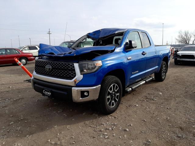 5TFUW5F15JX701445 - 2018 TOYOTA TUNDRA DOU BLUE photo 2