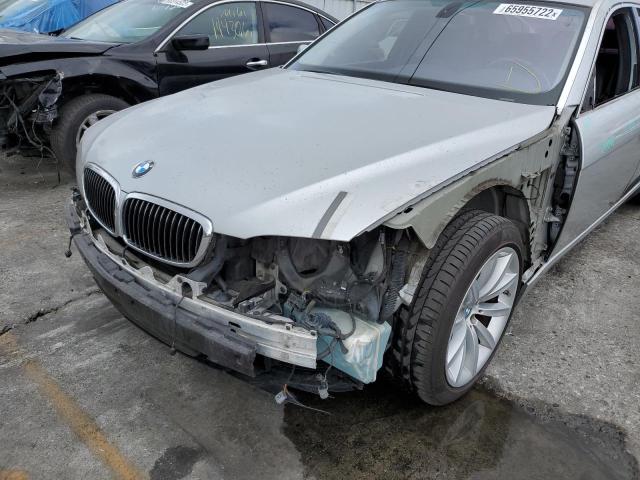 WBAHN83567DT65731 - 2007 BMW 750 SILVER photo 9