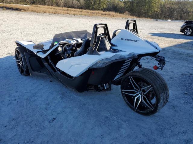 57XAASFA8K8134392 - 2019 POLARIS SLINGSHOT WHITE photo 3