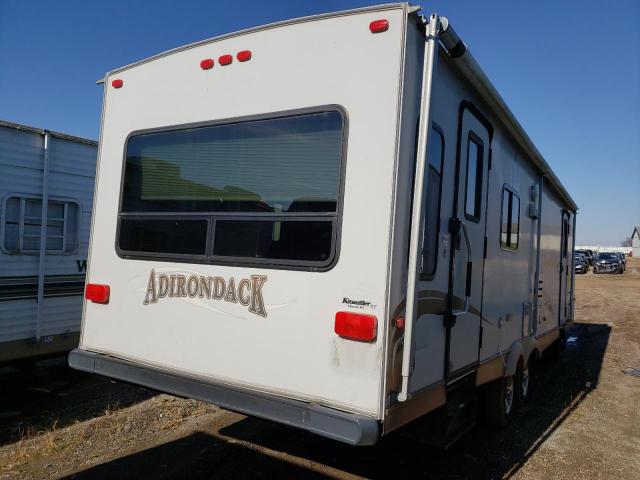 47CTBAP2X7L121114 - 2007 DUTC CAMPER WHITE photo 4