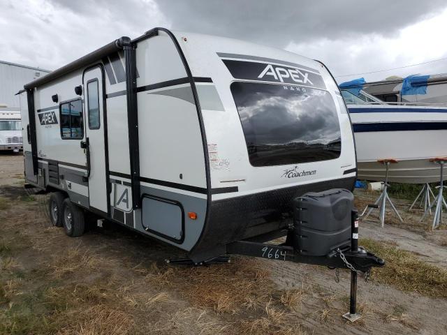 5ZT2CXKB2ML009664 - 2021 COACH APEX WHITE photo 1