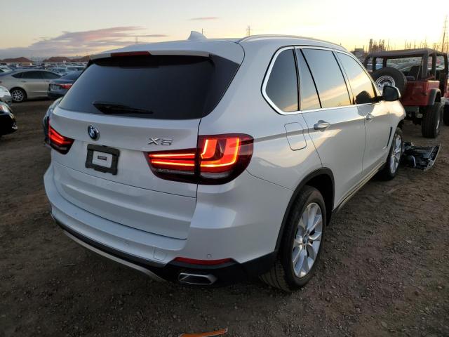 5UXKR2C56J0Z15324 - 2018 BMW X5 SDRIVE3 WHITE photo 4