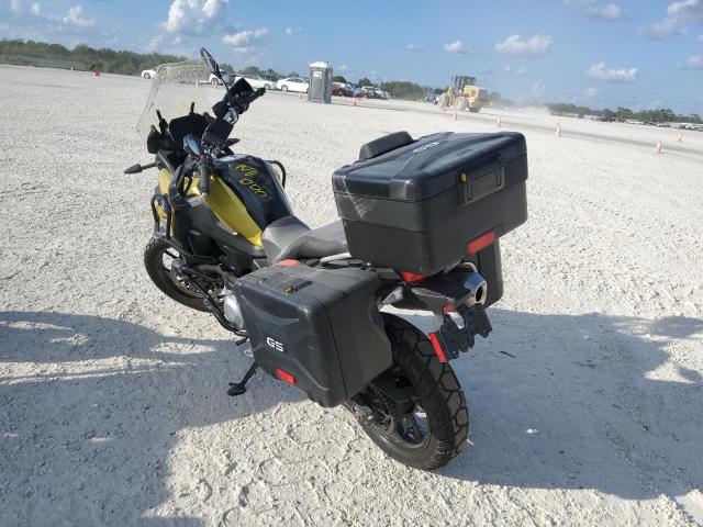 WB10B1803KZ787249 - 2019 BMW F 750 GS GREEN photo 3