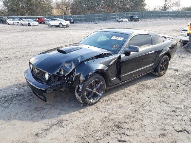 1ZVHT82H685120408 - 2008 FORD MUSTANG GT BLACK photo 2