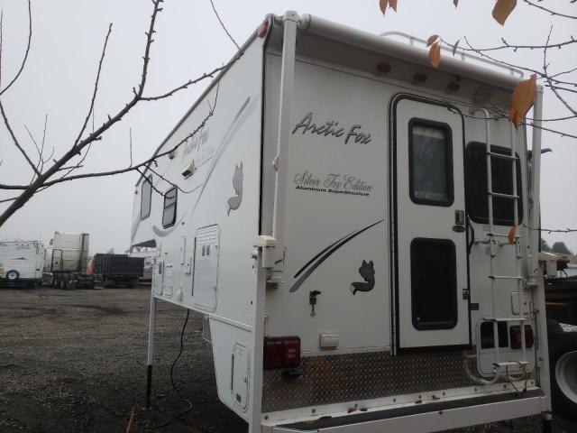 1NCA990S150104420 - 2005 ARCT FOX CAMPER WHITE photo 2