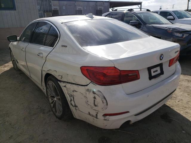 WBAJB1C59JG623988 - 2018 BMW 530XE WHITE photo 3