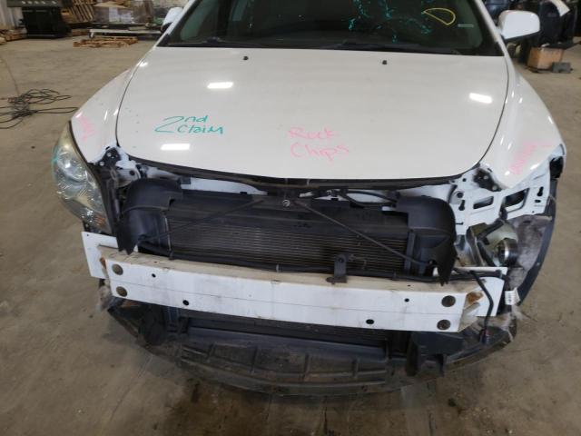 1G1ZC5EU4BF388253 - 2011 CHEVROLET MALIBU 1LT თეთრი ფოტო 9
