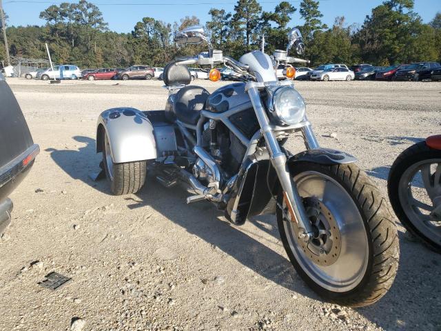 1HD1HAZ493K839936 - 2003 HARLEY-DAVIDSON VRSCA ANNI SILVER photo 1