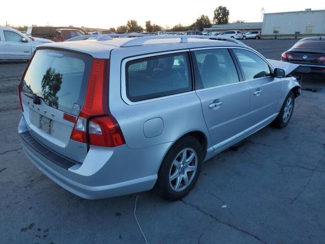 YV1960BW2A1136711 - 2010 VOLVO V70 3.2 SILVER photo 4