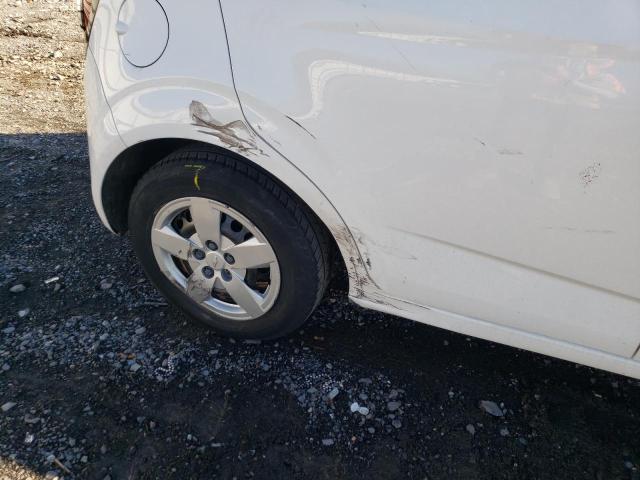 1G1JA6SG8G4164302 - 2016 CHEVROLET SONIC LS WHITE photo 9