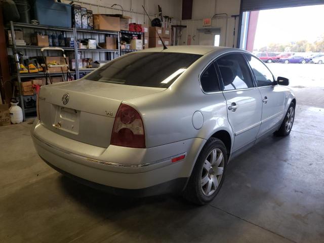 WVWRH63B92P351242 - 2002 VOLKSWAGEN PASSAT GLX Gümüş foto 4