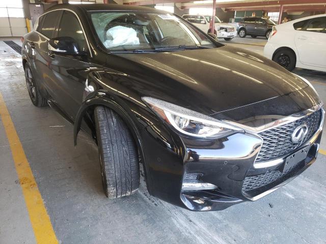 SJKCH5CP7HA025105 - 2017 INFINITI QX30 BASE BLACK photo 1