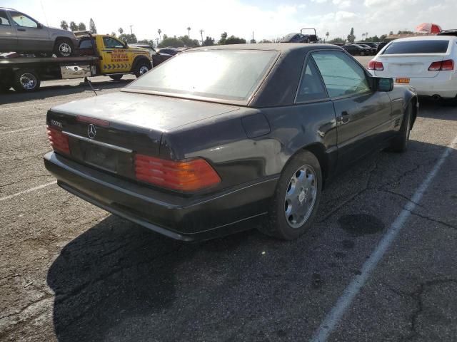 WDBFA67E8SF123541 - 1995 MERCEDES-BENZ SL 500 BLACK photo 4