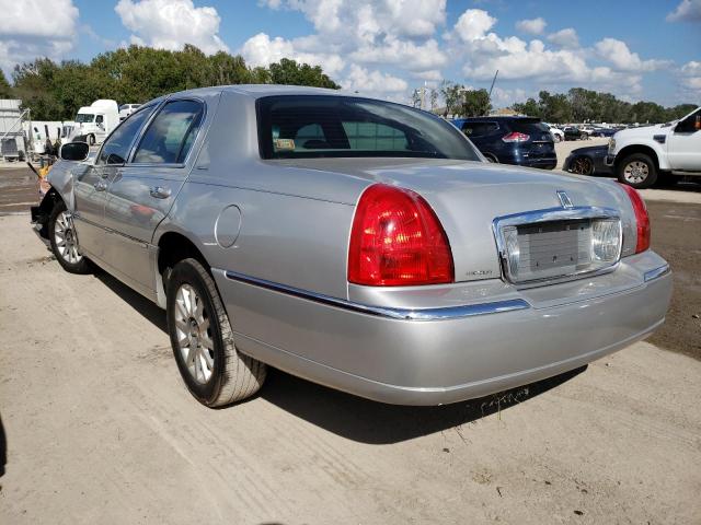 1LNHM81V97Y600412 - 2007 LINCOLN TOWN CAR S SILVER photo 3