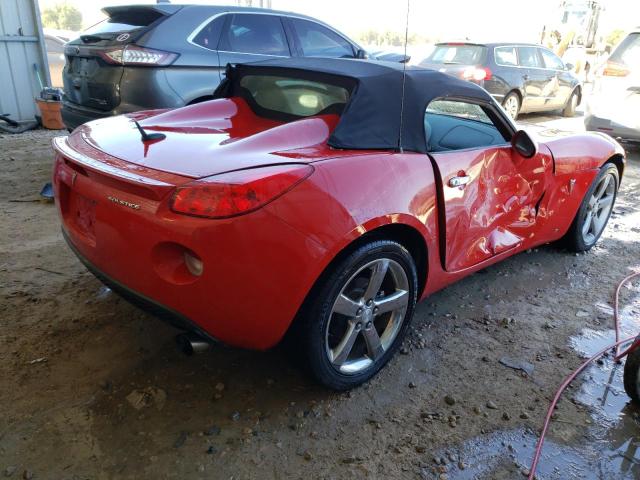 1G2MC35B68Y114106 - 2008 PONTIAC SOLSTICE RED photo 4