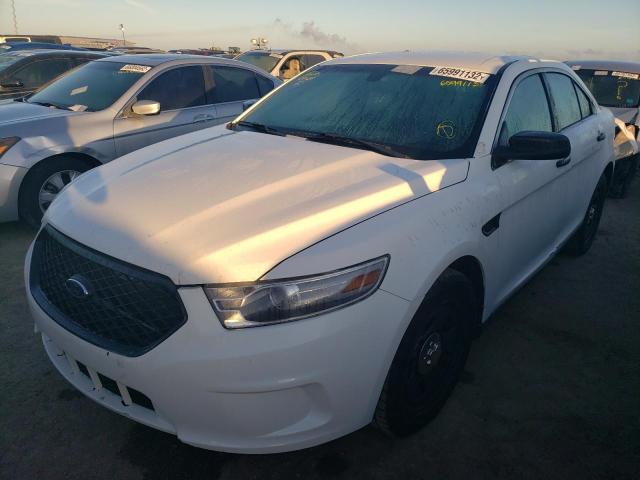 1FAHP2M83DG101854 - 2013 FORD TAURUS POL WHITE photo 2