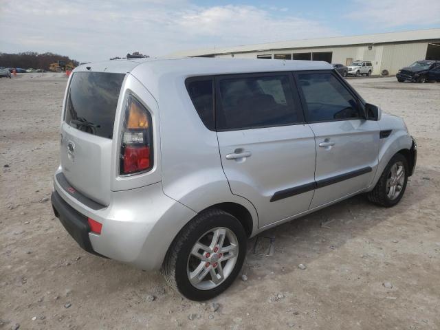 KNDJT2A29B7712122 - 2011 KIA SOUL +/!/S SILVER photo 4