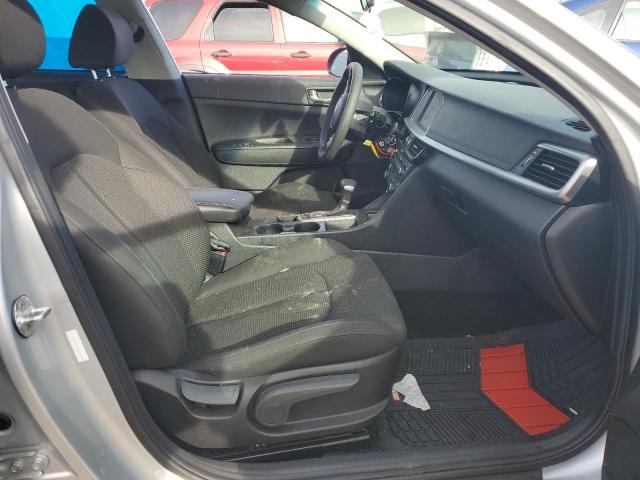 5XXGT4L37KG318797 - 2019 KIA OPTIMA LX 银色 照片 5