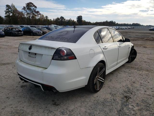 6G2EC57Y98L141673 - 2008 PONTIAC G8 GT WHITE photo 4