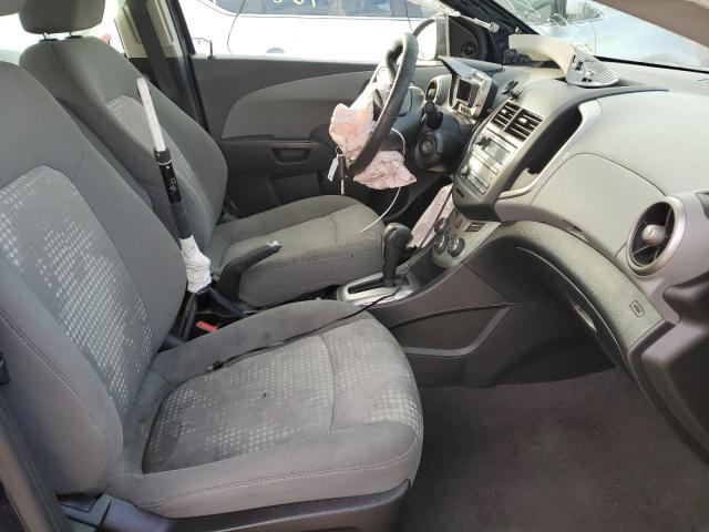 1G1JA5SH1F4138657 - 2015 CHEVROLET SONIC LS BLUE photo 5