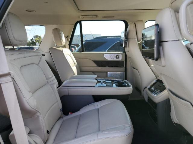 5LMJJ2LT2JEL08626 - 2018 LINCOLN NAVIGATOR WHITE photo 6