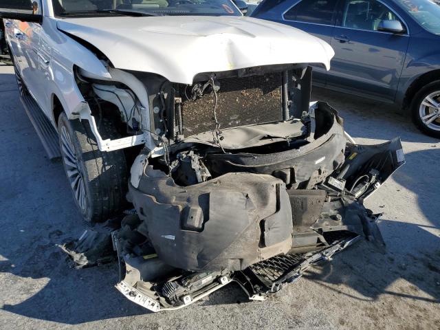 5LMJJ2LT2JEL08626 - 2018 LINCOLN NAVIGATOR WHITE photo 9