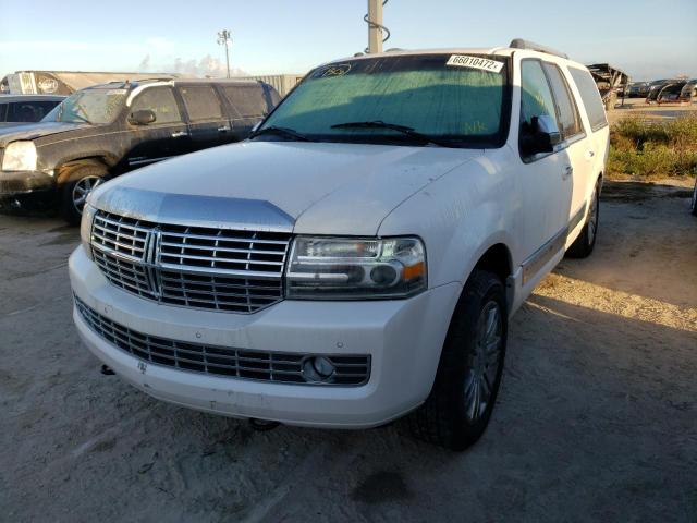 5LMJJ3J50BEJ09456 - 2011 LINCOLN NAVIGATOR WHITE photo 2
