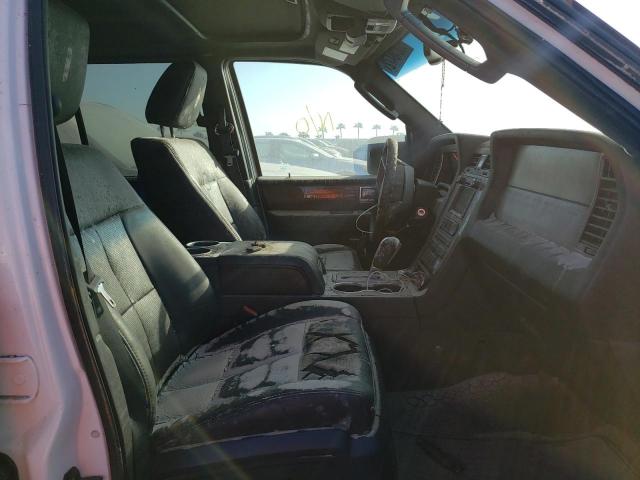 5LMJJ3J50BEJ09456 - 2011 LINCOLN NAVIGATOR WHITE photo 5