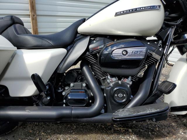 1HD1KRC1XJB686169 - 2018 HARLEY-DAVIDSON FLHXS STRE WHITE photo 7